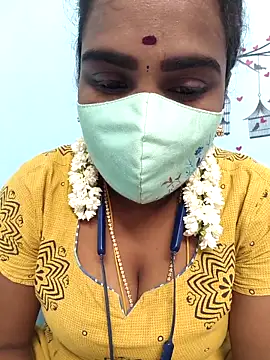 Snapshot of Tamil_riyalini12 chatting on October 5, 2025, 10:02 am Tamil riyalini12 online show from October 5, 2025, 10:02 am