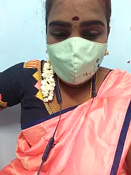 Snapshot of Tamil_riyalini12 chatting on October 7, 2025, 4:15 pm Tamil riyalini12 online show from October 7, 2025, 4:15 pm