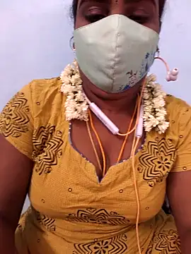 Snapshot of Tamil_riyalini12 chatting on November 1, 2025, 11:23 am Tamil riyalini12 online show from November 1, 2025, 11:23 am