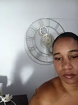 EbonyHorrny online show from May 8, 2026, 1:38 pm