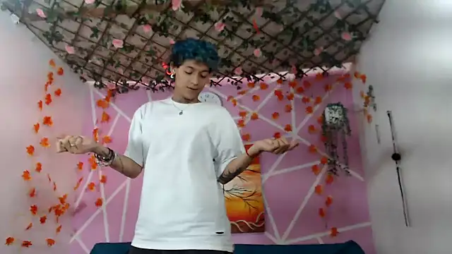 Bastian boyshot77 online show from October 10, 2025, 1:54 pm