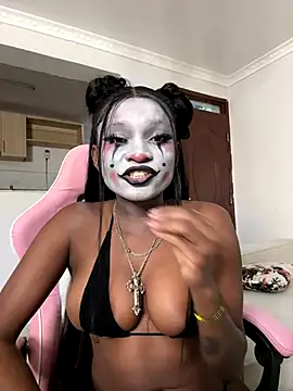 Snapshot of Lil-shawrie chatting on October 2, 2025, 12:23 pm Lil-shawrie online show from October 2, 2025, 12:23 pm