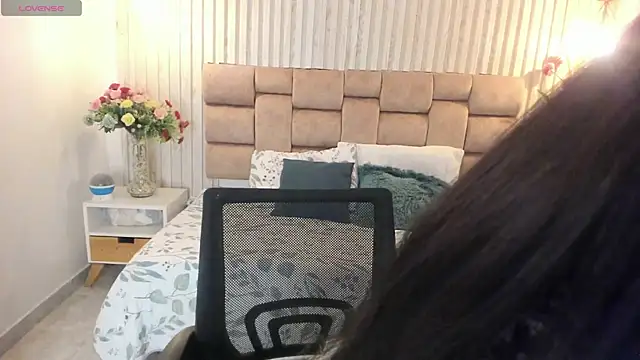Gina25 online show from September 11, 2025, 10:59 am