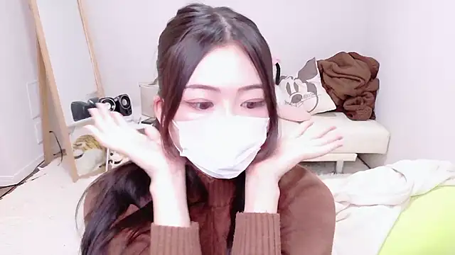 SUI-Strong online show from November 10, 2025, 9:08 am