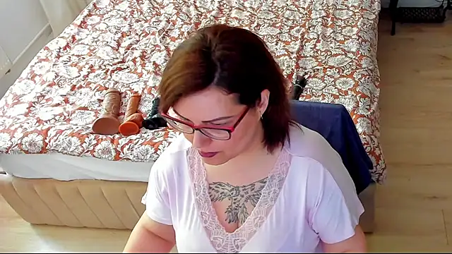 Snapshot of Squirt_Kimm chatting on April 28, 2026, 11:15 am Squirt Kimm online show from April 28, 2026, 11:15 am