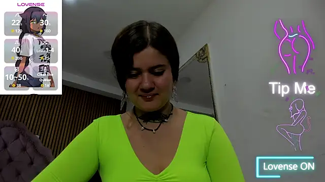 Snapshot of RosalineGrey chatting on October 4, 2025, 5:27 am RosalineGrey online show from October 4, 2025, 5:27 am