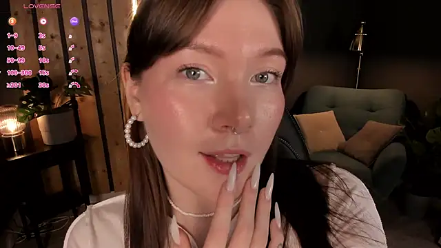 Snapshot of Ash_Hasmy chatting on October 28, 2025, 12:41 pm Ash Hasmy online show from October 28, 2025, 12:41 pm