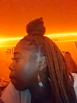 natashaaaa online show from November 14, 2025, 1:48 am