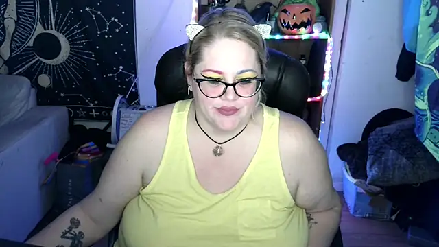 Snapshot of Kinky_Witch chatting on June 4, 2026, 5:19 pm Kinky Witch online show from June 4, 2026, 5:19 pm