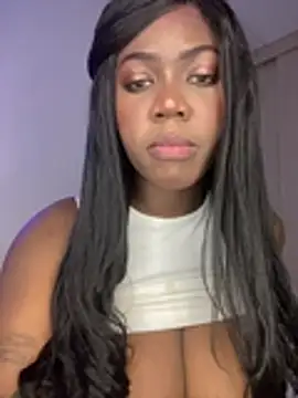 Alexia 24 online show from June 27, 2026, 4:06 am
