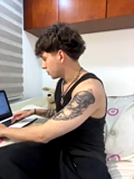 Thomas Big dick online show from November 25, 2025, 1:27 am