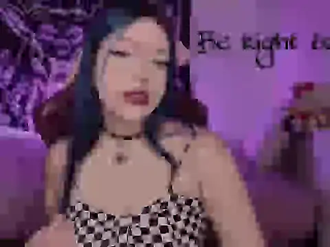 Snapshot of revenmiller_ chatting on October 10, 2025, 1:21 pm revenmiller online show from October 10, 2025, 1:21 pm