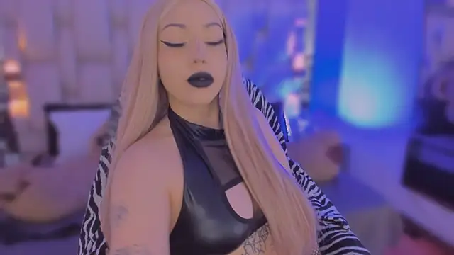 Snapshot of revenmiller_ chatting on February 20, 2026, 8:09 pm revenmiller online show from February 20, 2026, 8:09 pm