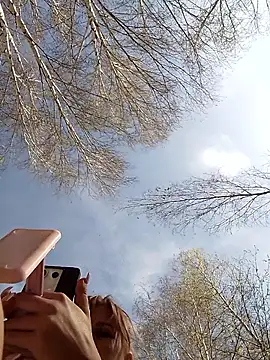 YOURLIKAA online show from April 8, 2026, 4:56 am