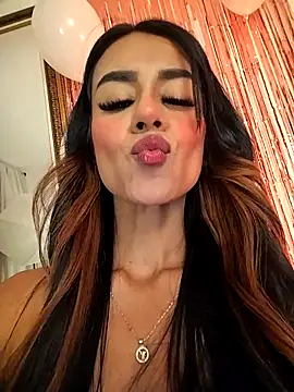 Juliana Xander online show from November 16, 2025, 2:17 am