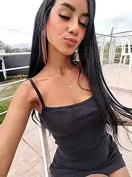 Juliana Xander online show from November 26, 2025, 2:07 pm