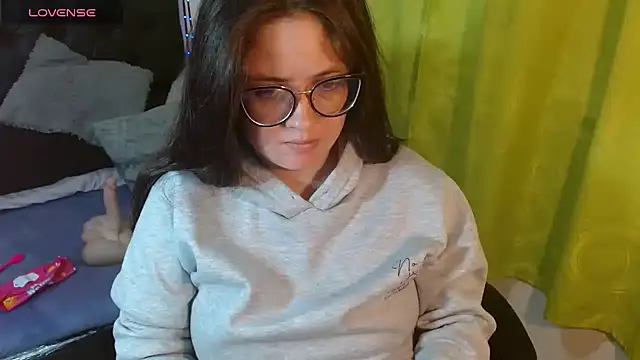 KrystalAdams online show from November 14, 2025, 1:54 pm