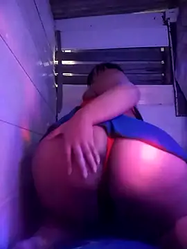 Snapshot of srtsara chatting on September 14, 2025, 12:21 am srtsara online show from September 14, 2025, 12:21 am