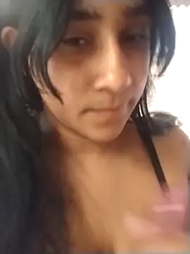 Snapshot of srtsara chatting on September 30, 2025, 12:10 pm srtsara online show from September 30, 2025, 12:10 pm