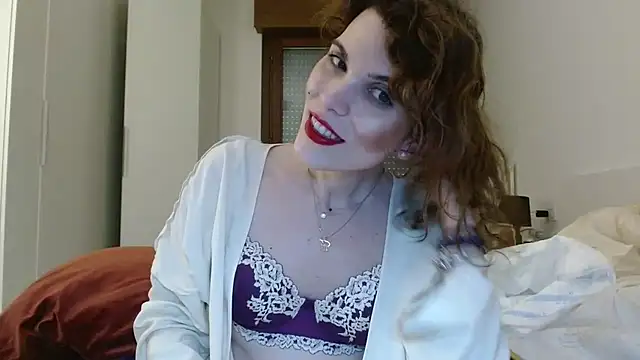 refem9 online show from September 23, 2025, 3:04 pm