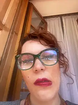Snapshot of refem9 chatting on July 17, 2026, 11:17 am refem9 online show from July 17, 2026, 11:17 am
