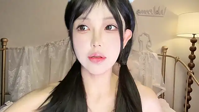 kiraa-0051 online show from October 2, 2025, 4:41 am