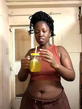 MissREAHx online show from October 23, 2025, 9:30 am