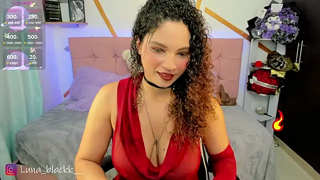 Luna blackk online show from June 18, 2026, 9:08 pm