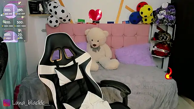 Luna blackk online show from July 15, 2026, 9:09 pm