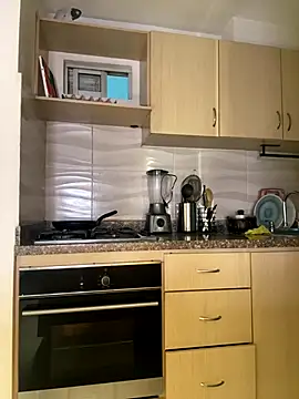 Becca Johnson u online show from October 5, 2025, 12:09 am