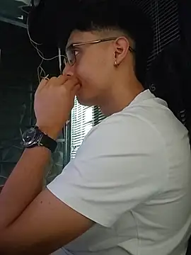 jacobs shelby online show from November 18, 2025, 3:27 pm