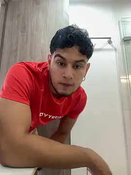 Snapshot of DaviesBrown chatting on September 14, 2025, 4:06 pm DaviesBrown online show from September 14, 2025, 4:06 pm