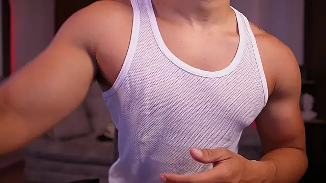 Snapshot of DaviesBrown chatting on October 8, 2025, 8:28 pm DaviesBrown online show from October 8, 2025, 8:28 pm