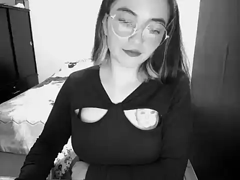 Snapshot of Came-II chatting on February 18, 2026, 2:07 am Came-II online show from February 18, 2026, 2:07 am