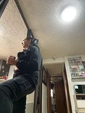 Snapshot of SALOME_KORLAND chatting on March 25, 2026, 5:08 pm SALOME KORLAND online show from March 25, 2026, 5:08 pm