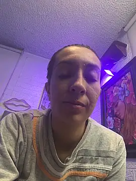 Snapshot of SALOME_KORLAND chatting on March 27, 2026, 12:27 pm SALOME KORLAND online show from March 27, 2026, 12:27 pm