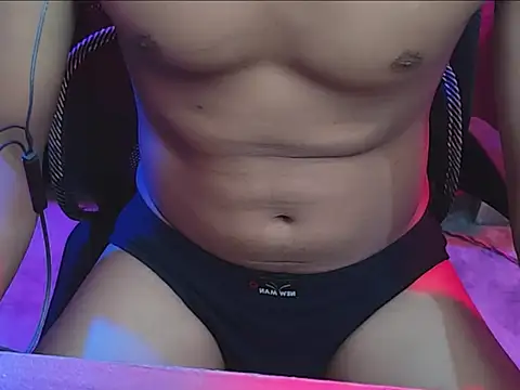 ChiseledCharm online show from October 12, 2025, 8:08 pm