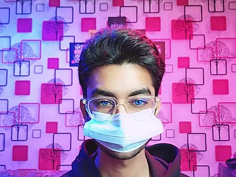 ChiseledCharm online show from December 14, 2025, 8:13 pm