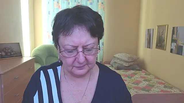 Margo Moll online show from December 14, 2025, 9:36 am