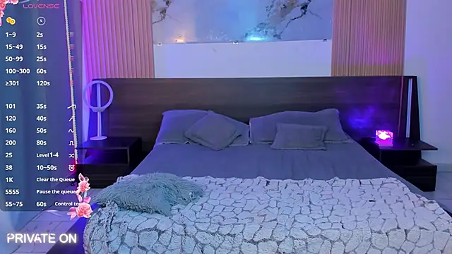 Snapshot of samanthaa_moon chatting on October 10, 2025, 9:25 pm samanthaa moon online show from October 10, 2025, 9:25 pm