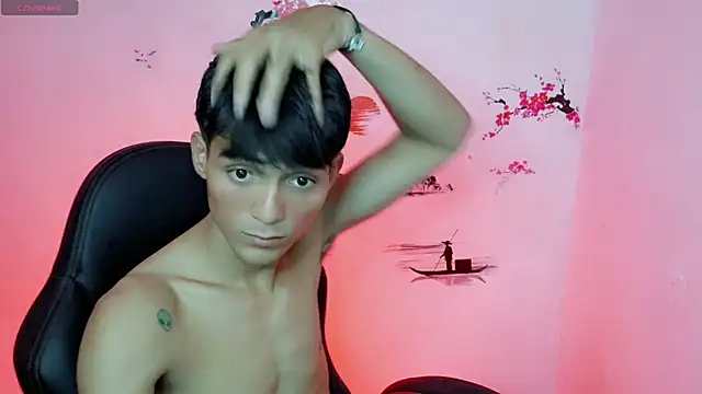 Thommy cute online show from September 27, 2025, 5:51 pm