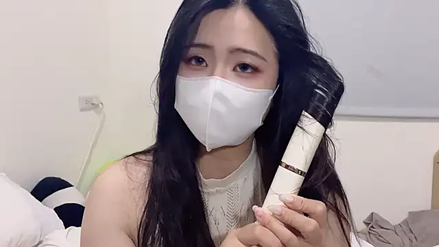 LHeart online show from September 26, 2025, 2:43 pm