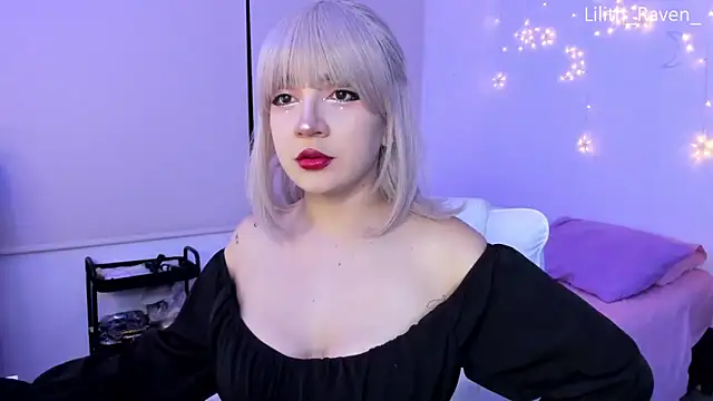 Lilith Raven  online show from September 24, 2025, 3:43 am