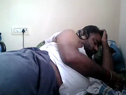 sree4143 online show from September 11, 2025, 5:51 am