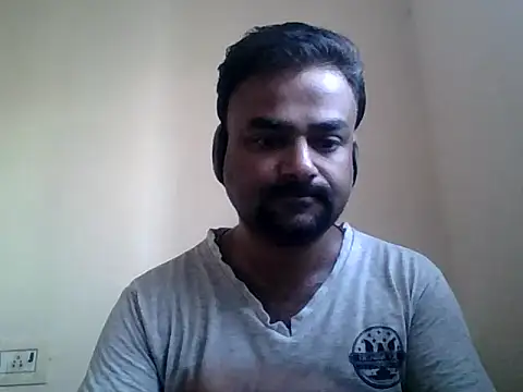 sree4143 online show from October 8, 2025, 5:16 am