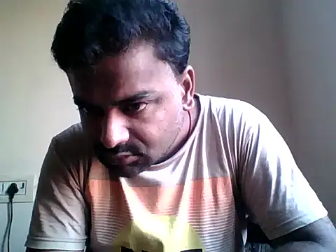 sree4143 online show from October 12, 2025, 1:37 am