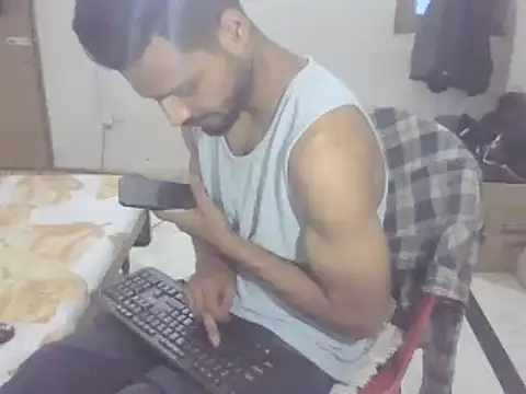 sofiacpl  online show from October 19, 2025, 5:41 am