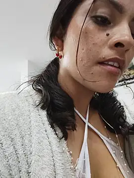 Fox Roxxan online show from February 15, 2026, 7:51 am