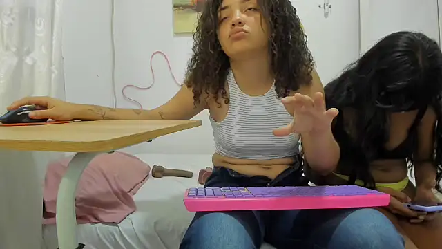 Andre lezcano online show from October 17, 2025, 4:53 pm