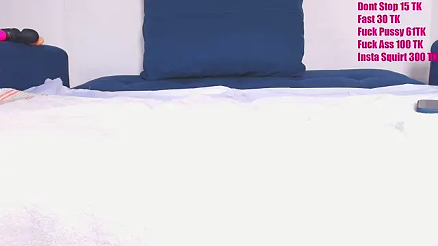 Snapshot of couplelove543 chatting on October 9, 2025, 1:42 pm couplelove543 online show from October 9, 2025, 1:42 pm